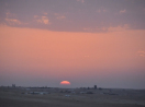 O pôr-do-sol no deserto de Negev na fronteira com Arábia Saudita, Jordânia e Israel.