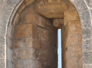 É mais fácil um camelo passar pelo buraco da agulha... Esse é o buraco da agulha, abertura no Templo de Jerusalém, usada pelos soldados.